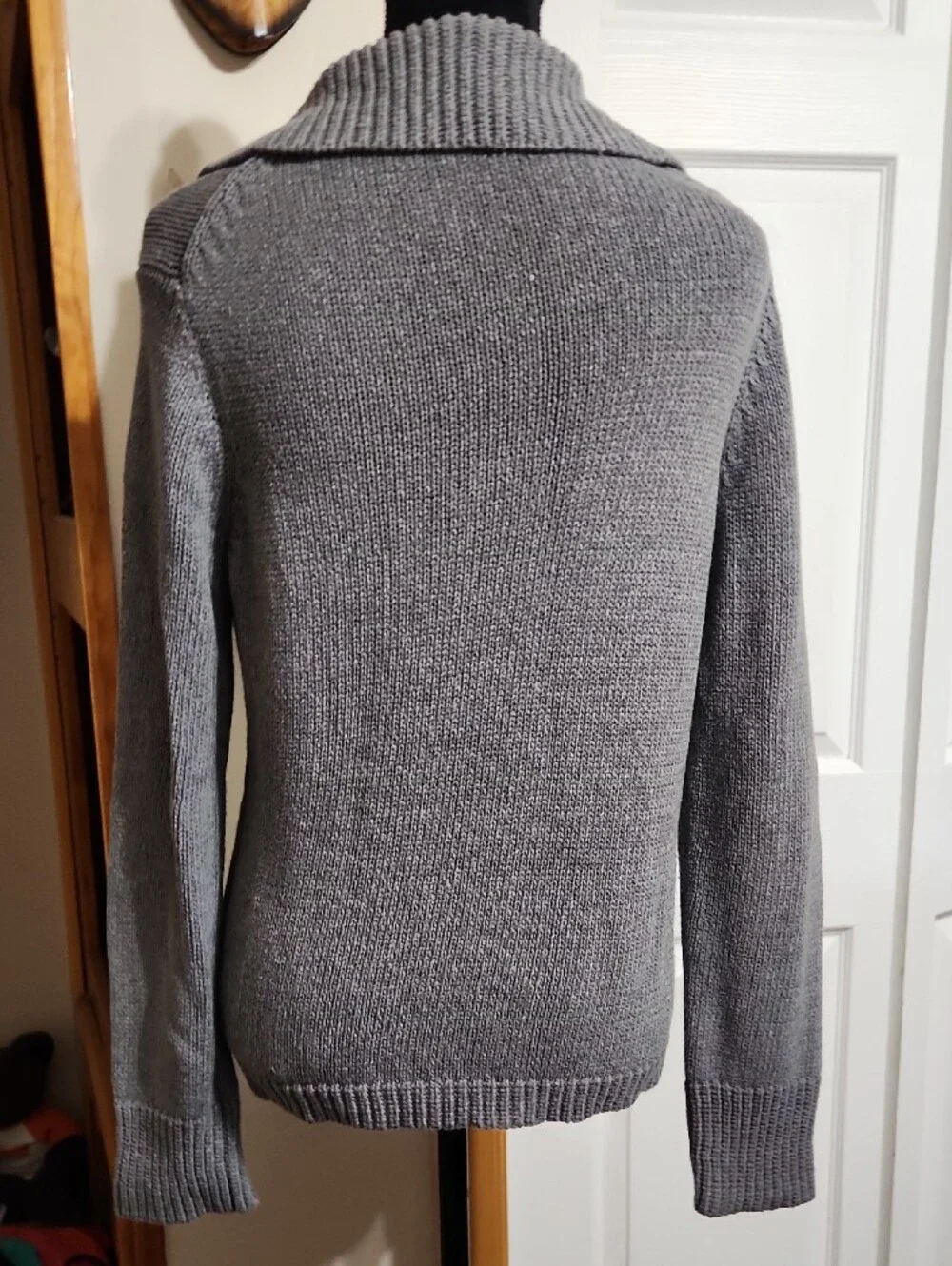 Old Navy Gray V-Neck Collared Knit Sweater